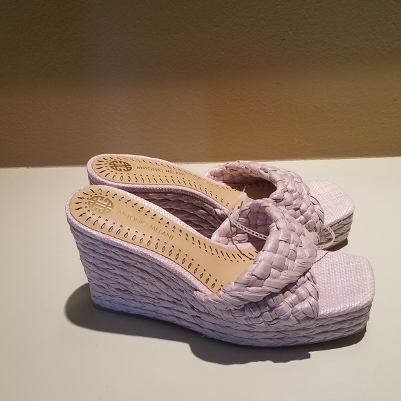 Lavender Wedges - Picture 4 of 6